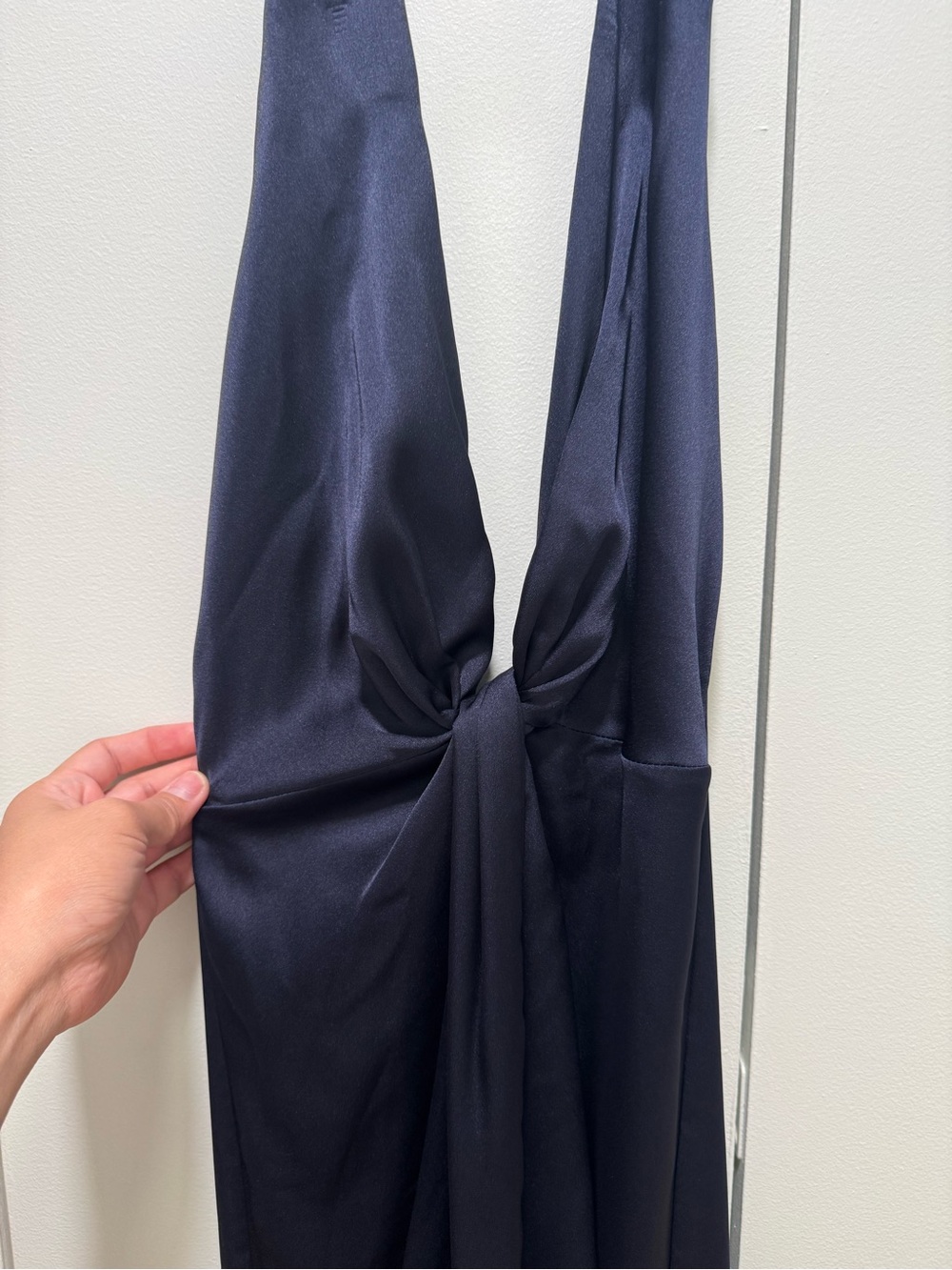 Fame and Partners Navy Halter Backless Gown - Picture 4 of 7